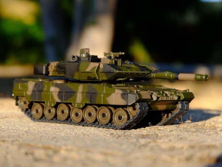 Porady dotyczące malowania modeli – jak osiągnąć perfekcję krok po kroku