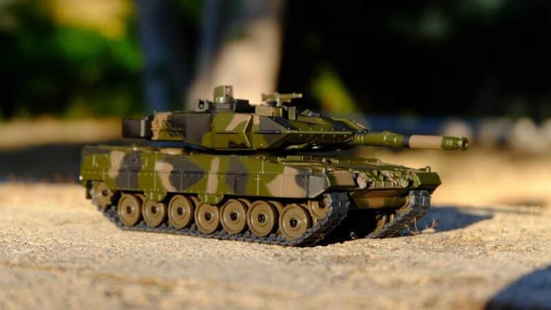 Porady dotyczące malowania modeli – jak osiągnąć perfekcję krok po kroku