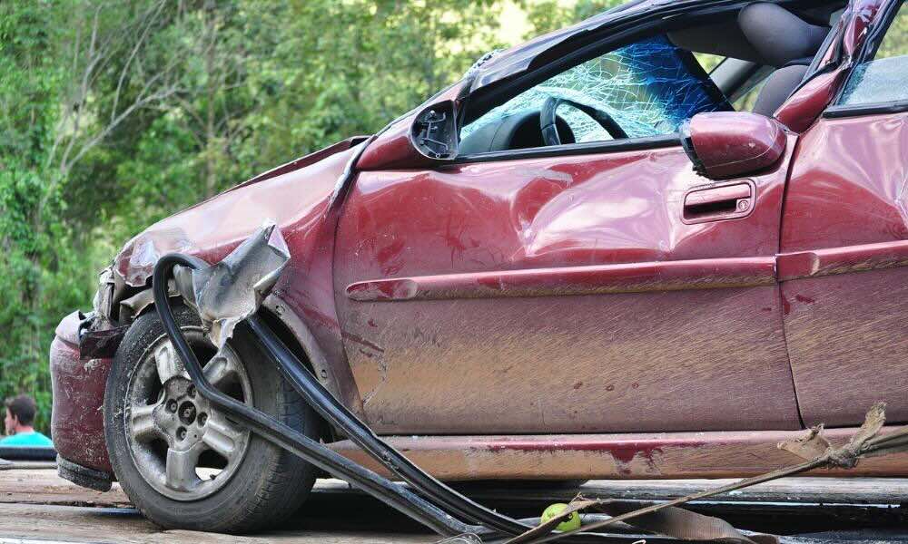 Czym różni się ubezpieczenie AC od OC?