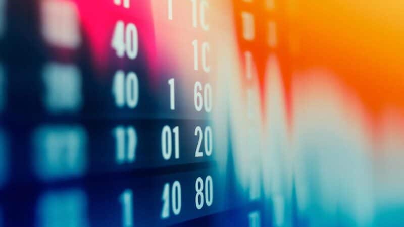 Jak różne intencje wyszukiwania wpływają na zestawy słów kluczowych – edukacja, zastosowanie, technologie i etyka w jednym